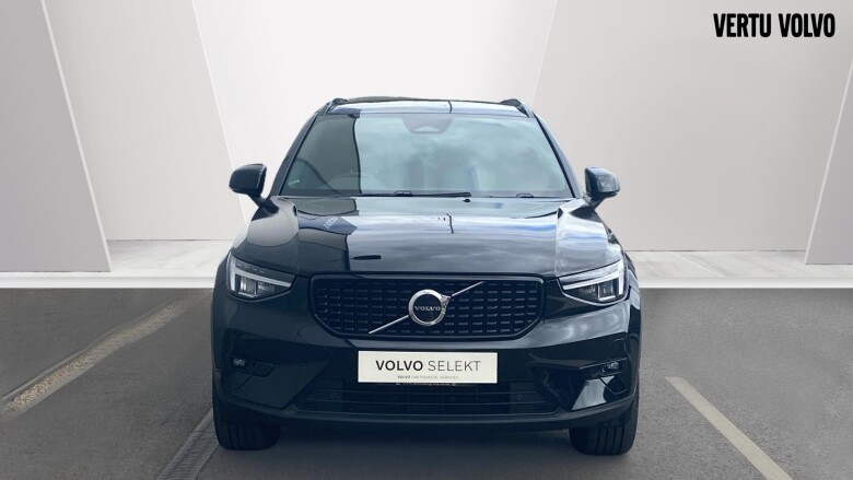 Volvo XC40 2.0 B3P Plus Dark 5dr Auto Petrol Estate